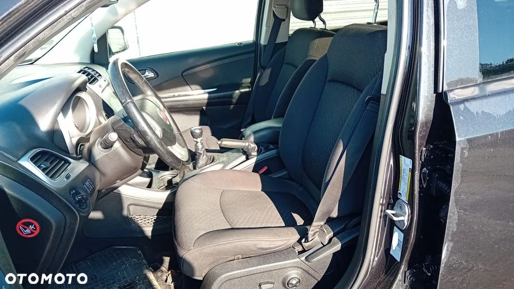 Tylko części Fiat Freemont 2.0 Mjet 140KM 103kW 939B5000 lakier PXR 11r-15r - 8