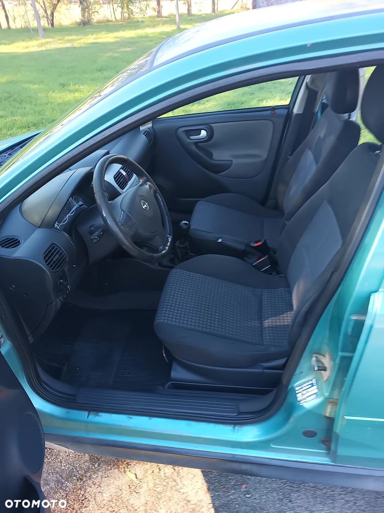 Opel Corsa 1.2 16V Enjoy - 13