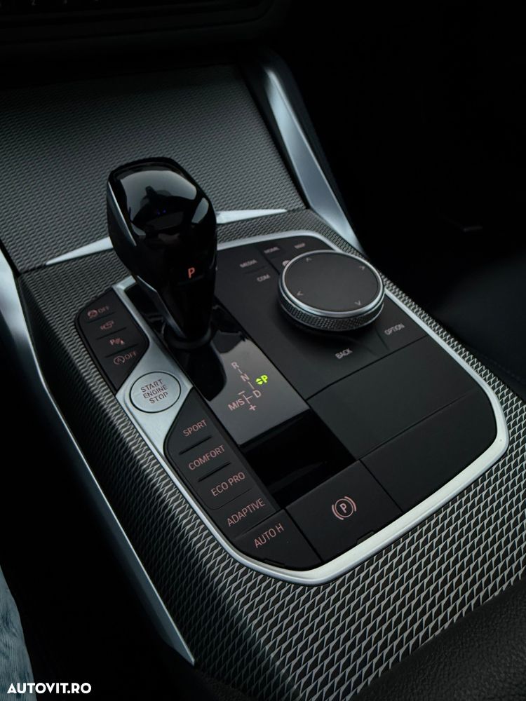 BMW M2 M240i xDrive AT - 13