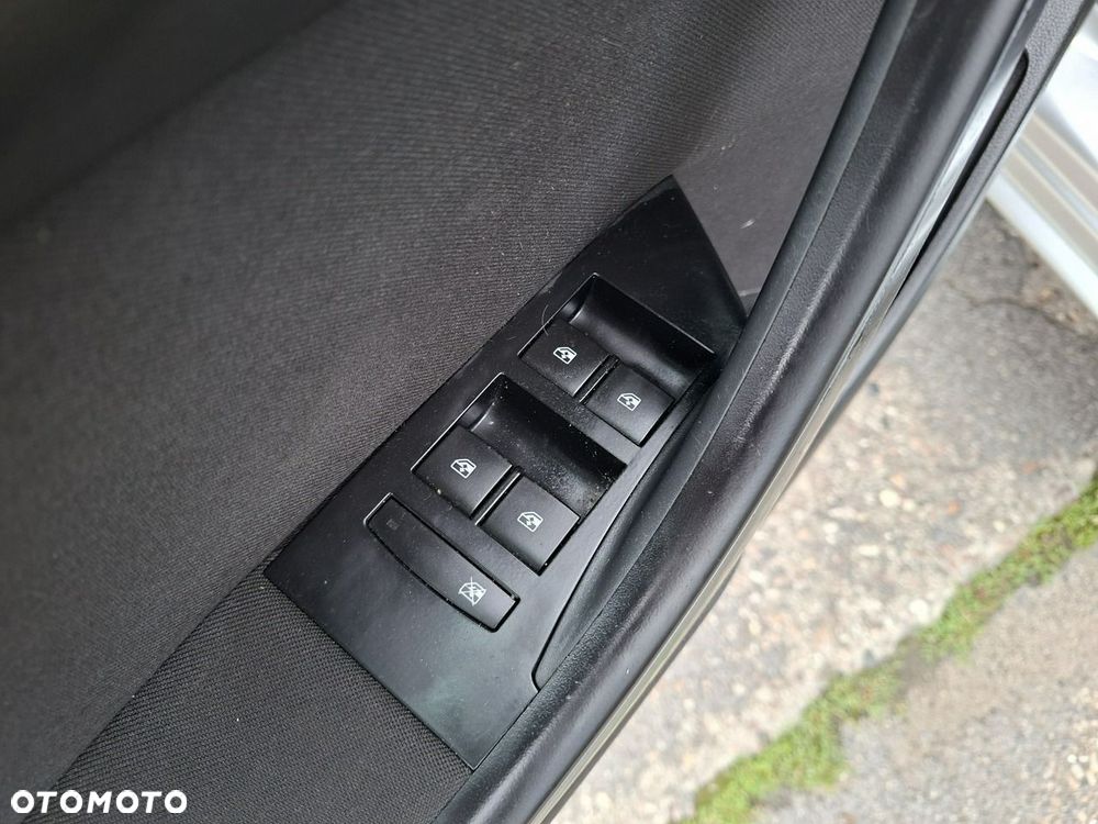 Opel Astra 1.4 Turbo - 15