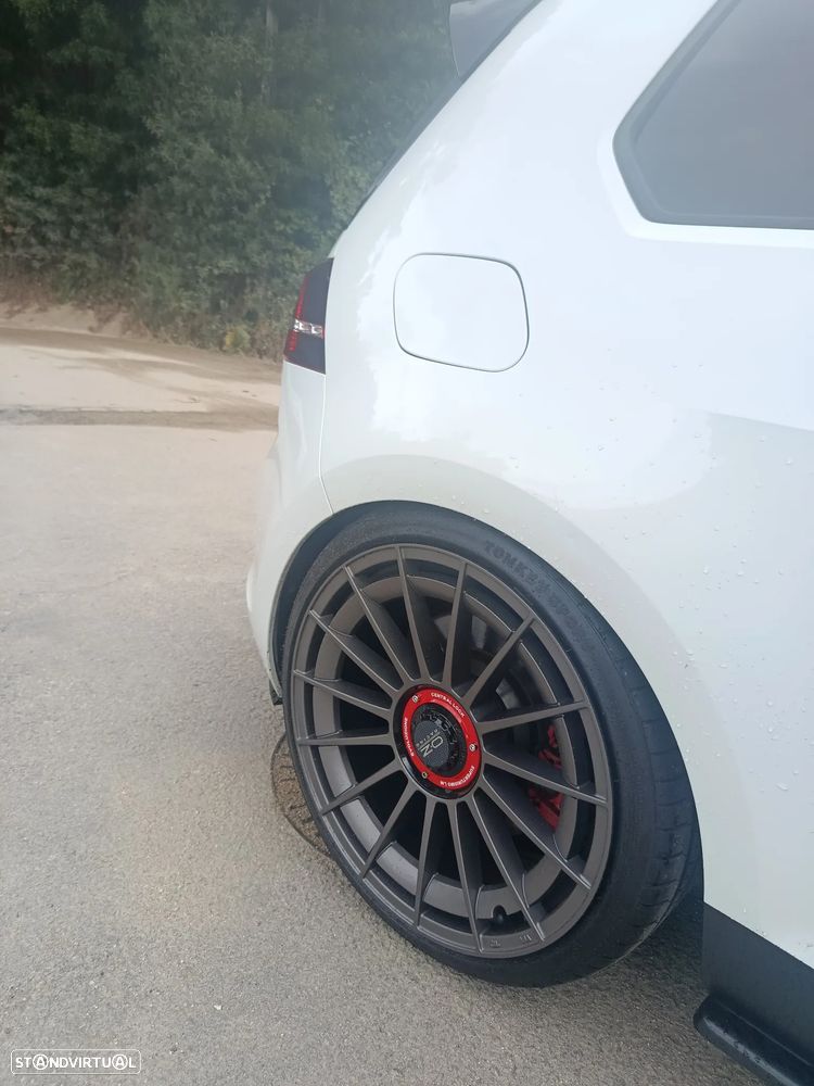 VW Golf 2.0 TSi GTi DSG Performance - 11