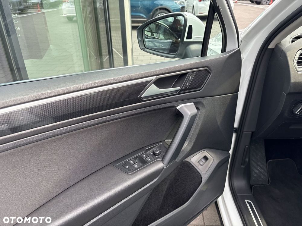 Volkswagen Tiguan 1.5 TSI EVO Elegance DSG - 10