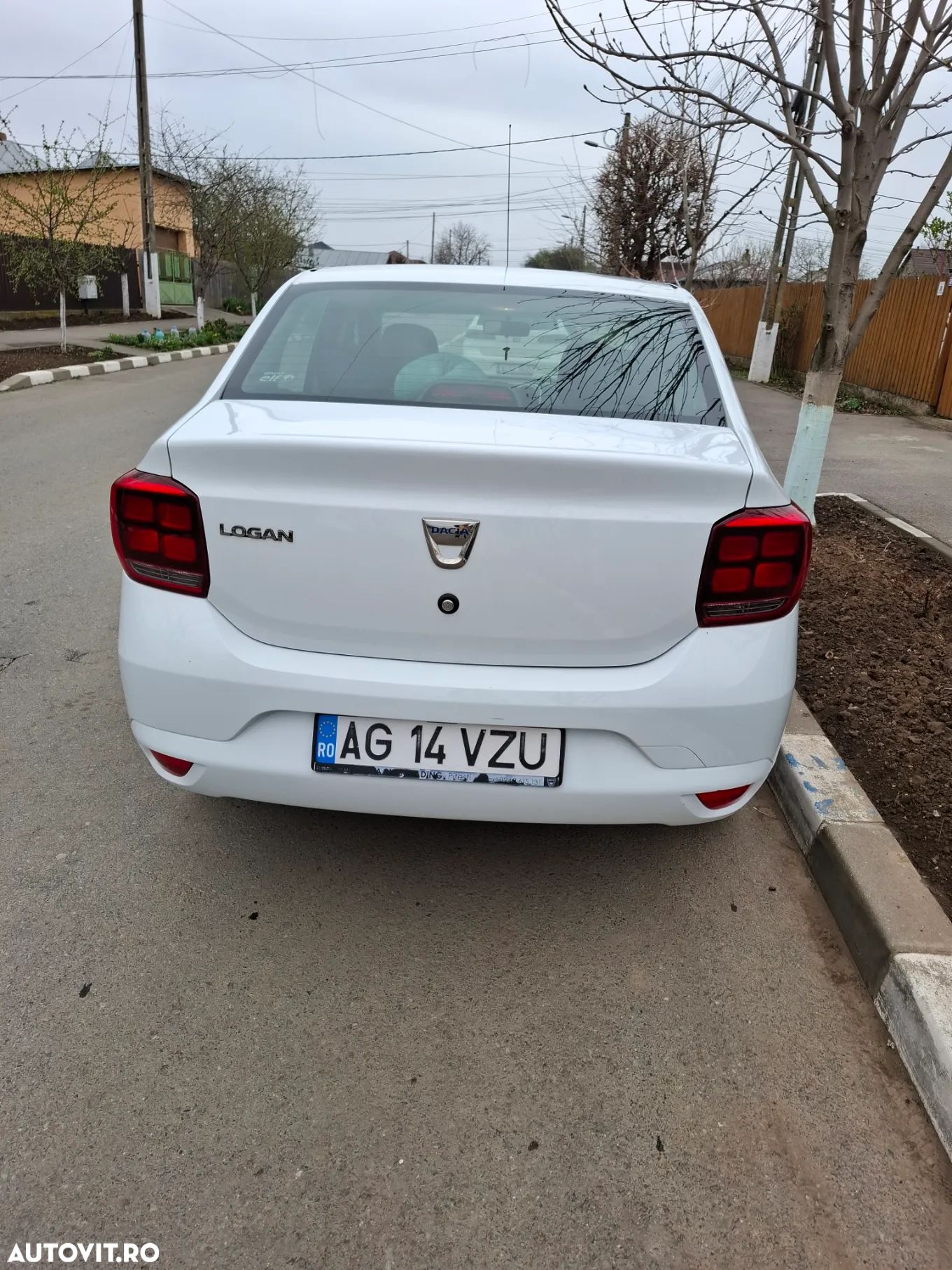Dacia Logan MCV 1.0 SCe SL PLUS - 1