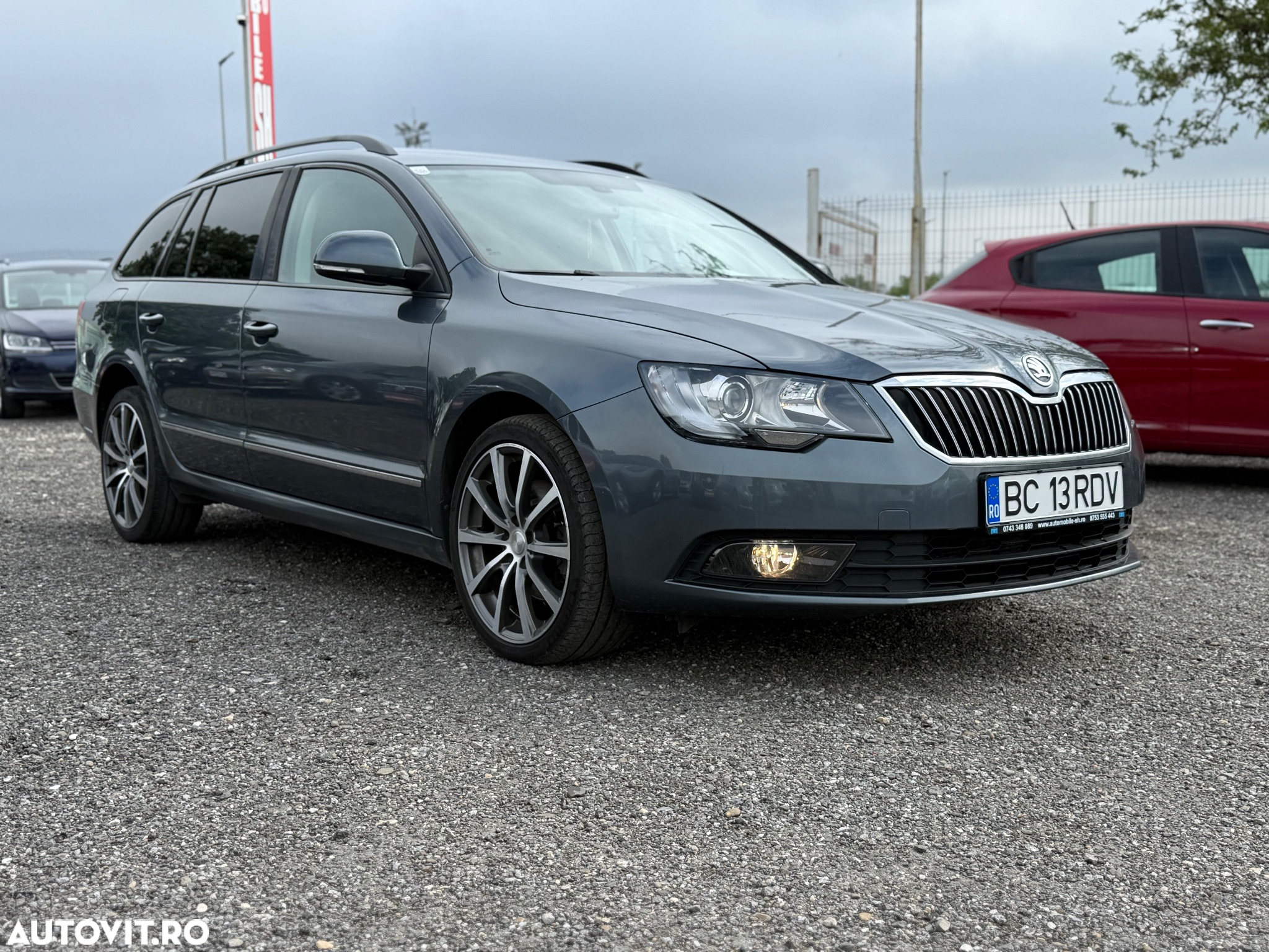 Skoda Superb 2.0 TDI DSG Exclusive - 2