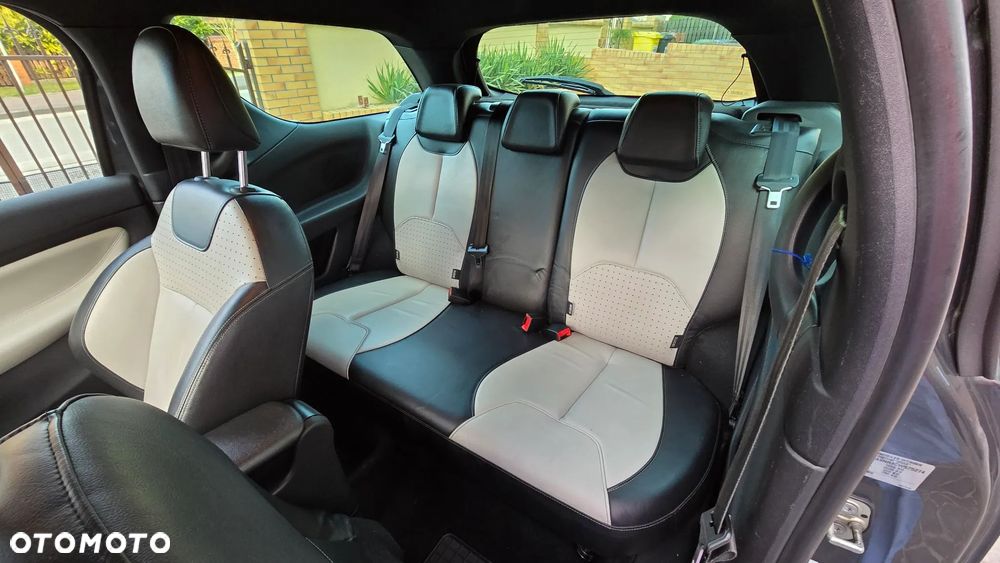 Citroën DS3 1.6 HDi SportChic - 10