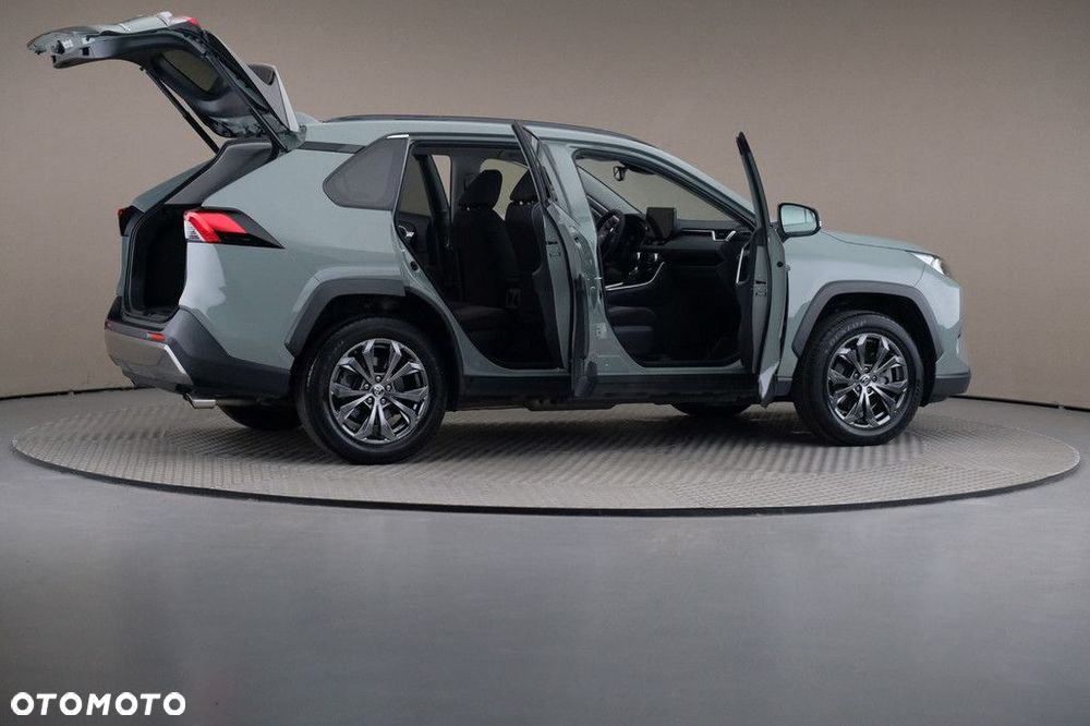 Toyota RAV4 - 6