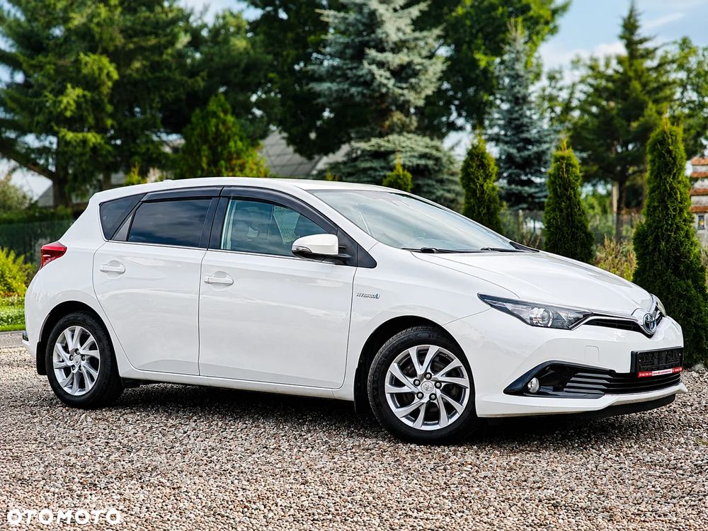 Toyota Auris 1.8 HSD Prestige NAVI - 1