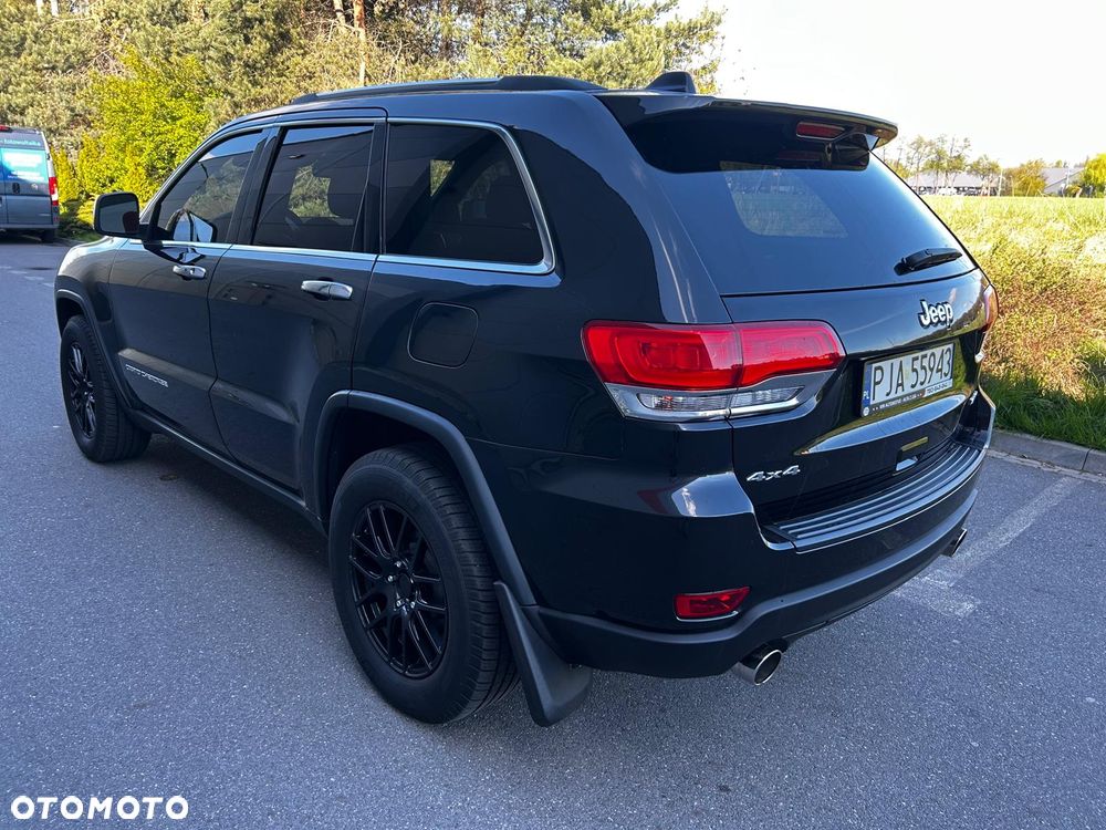Jeep Grand Cherokee - 16