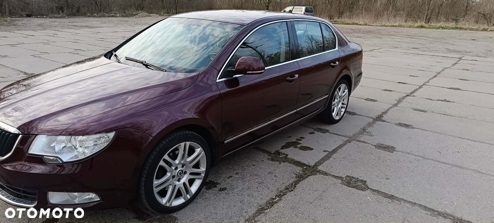 Skoda Superb 2.0 TDI DSG Elegance - 1