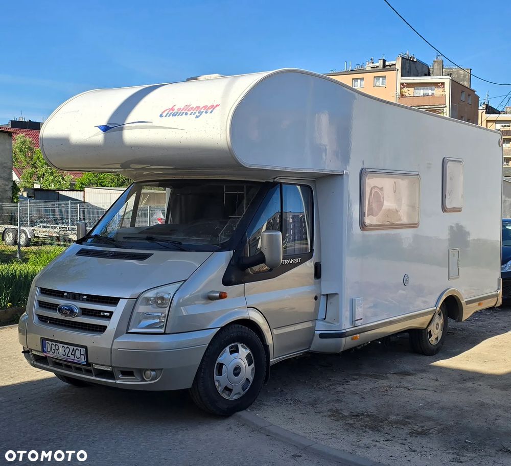 Ford Transit Challenger Genesis - 1