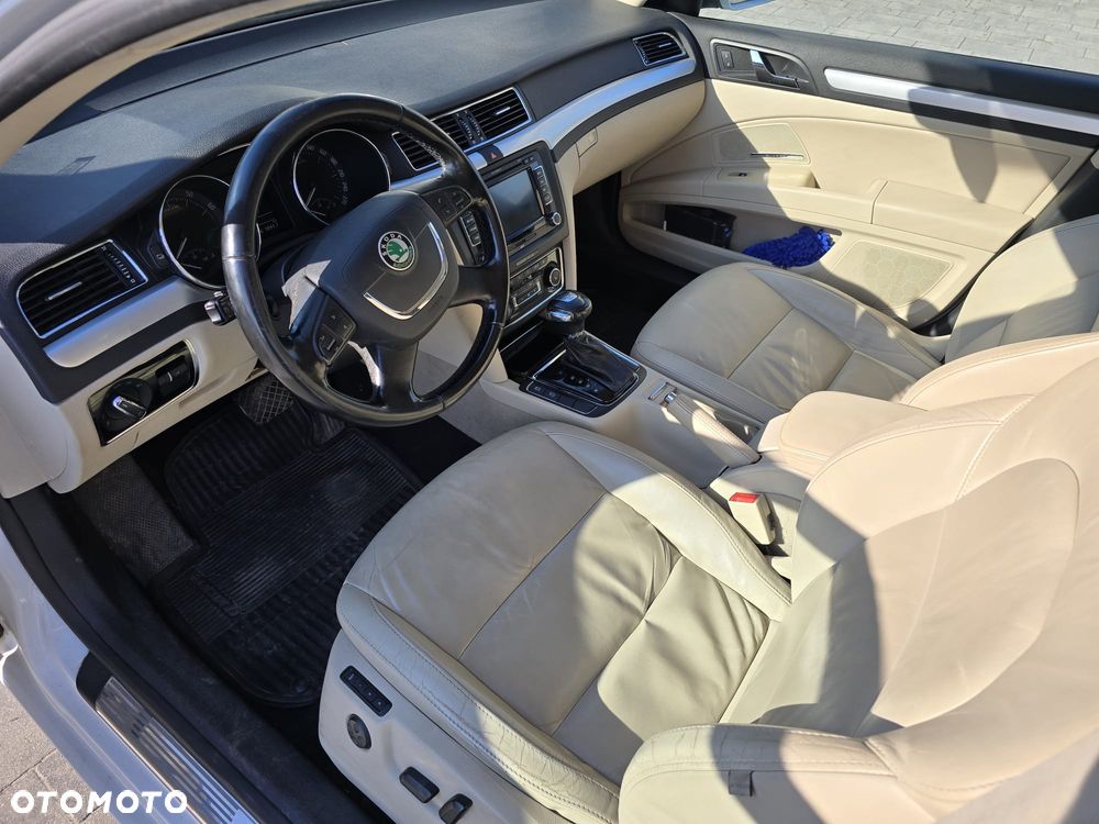 Skoda Superb 3.6 FSI 4x4 L&K DSG - 8
