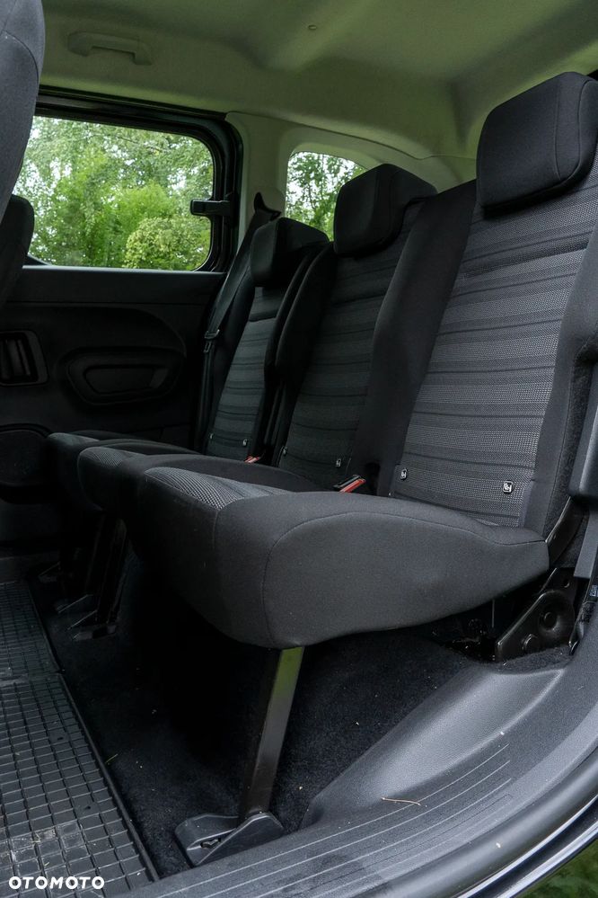 Opel Combo 1.5 CDTI Essentia S&S - 11