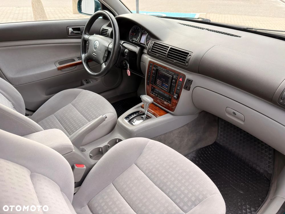 Volkswagen Passat 1.8T Comfortline Tiptr - 18