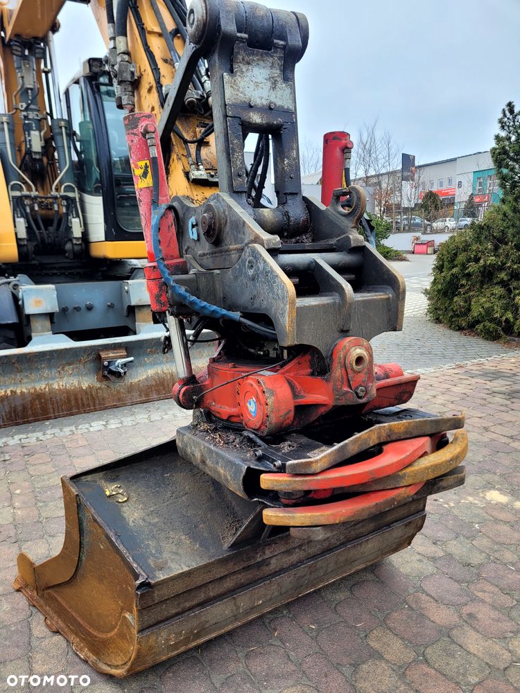 Liebherr 918 Compact - 6