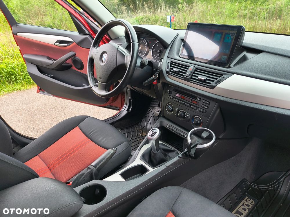 BMW X1 sDrive18d Sport Line - 19