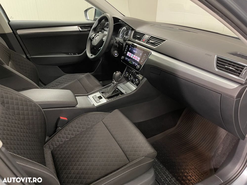 Skoda Superb 2.0 TDI DSG Ambition - 10