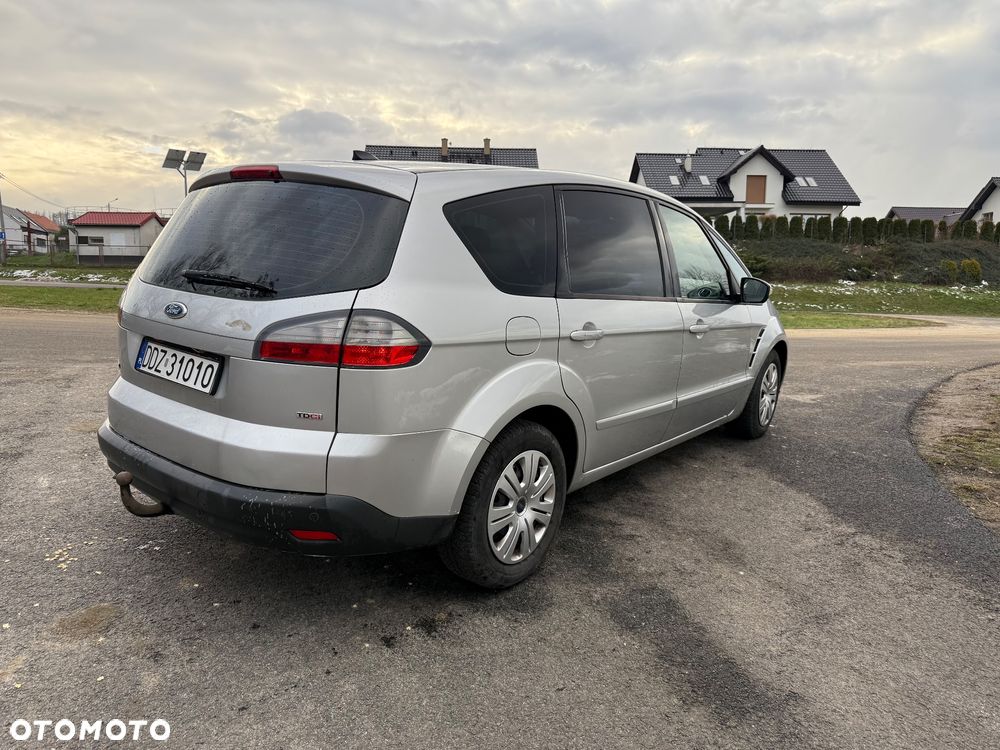 Ford S-Max - 4