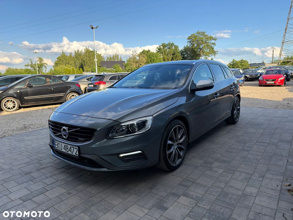 Volvo V60 D3 Drive-E R-Design Momentum - 18