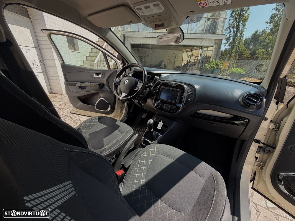 Renault Captur - 40