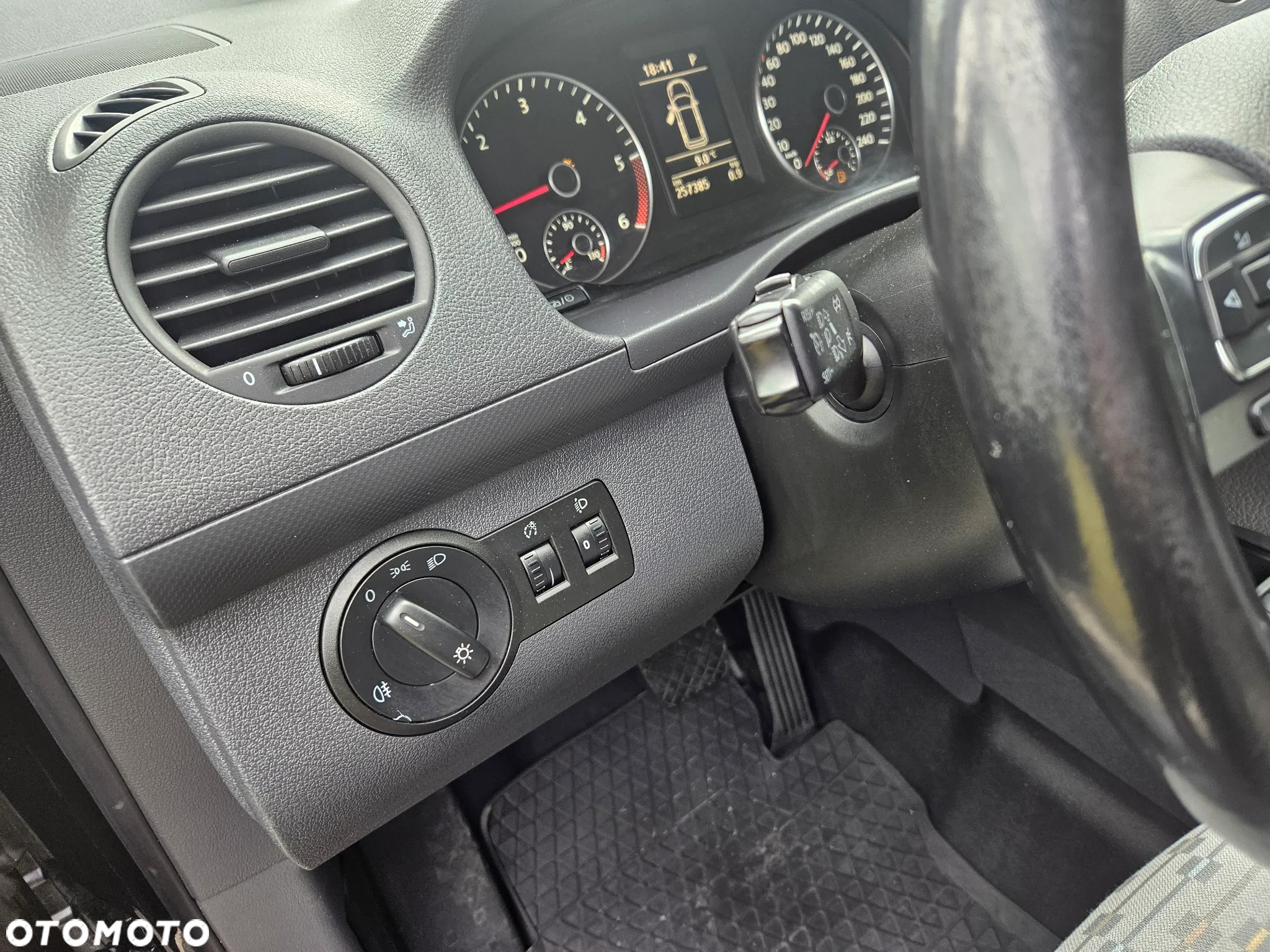 Volkswagen Caddy - 17