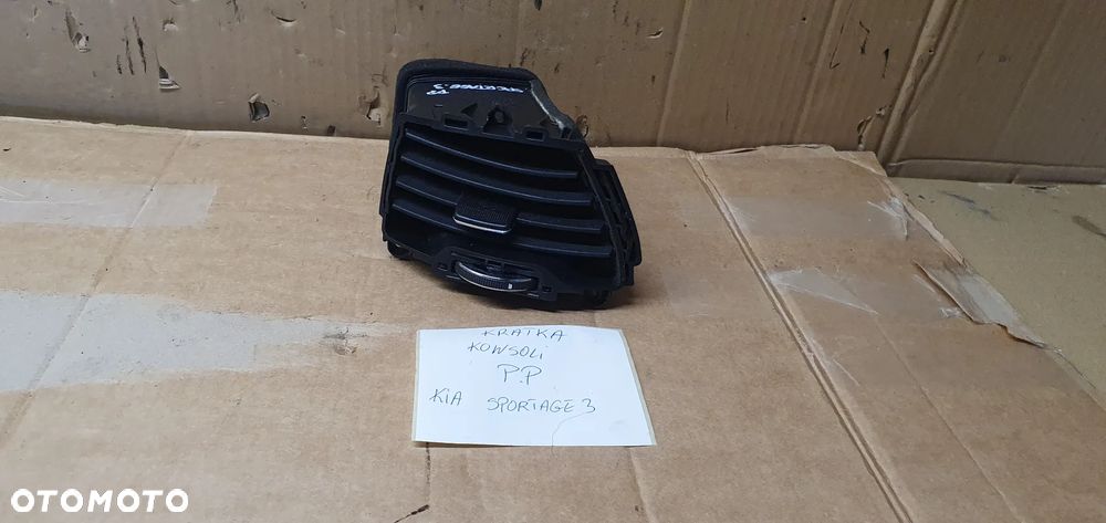 Kratka nawiewu powietrza prawy przód przednia prawa Kia Sportage III 97490-3W000 - 1