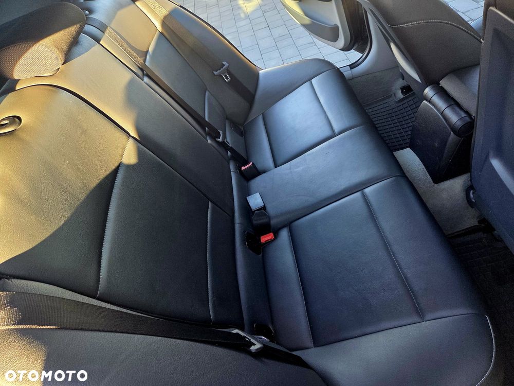 BMW Seria 1 118i - 16