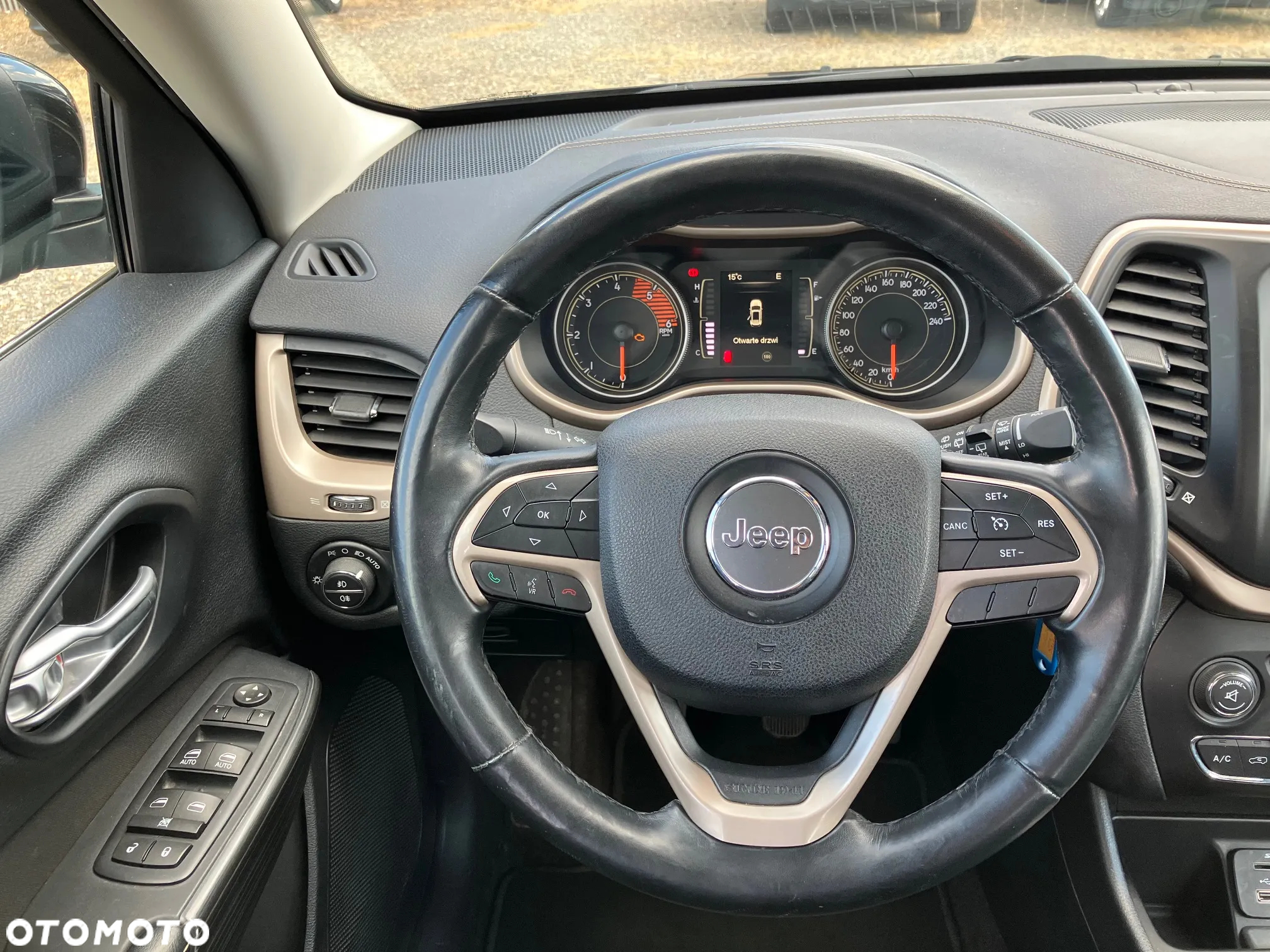 Jeep Cherokee 2.0 MJD 4x2 Longitude - 13