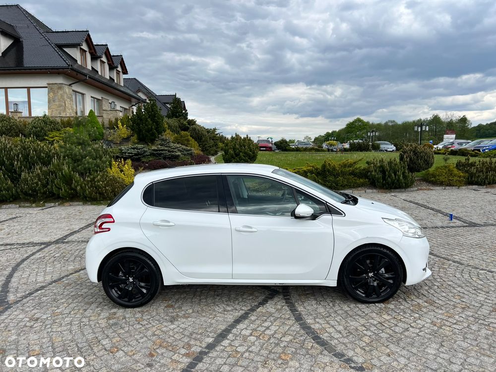 Peugeot 208 1.6 e-HDi Allure STT - 10