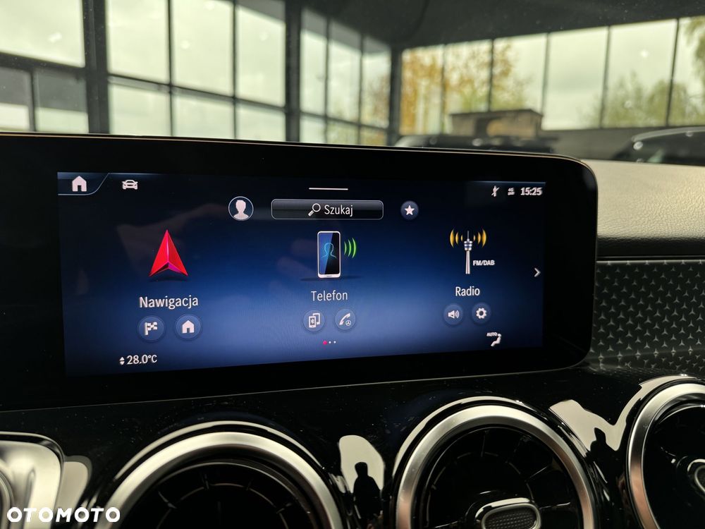 Mercedes-Benz GLB 2023