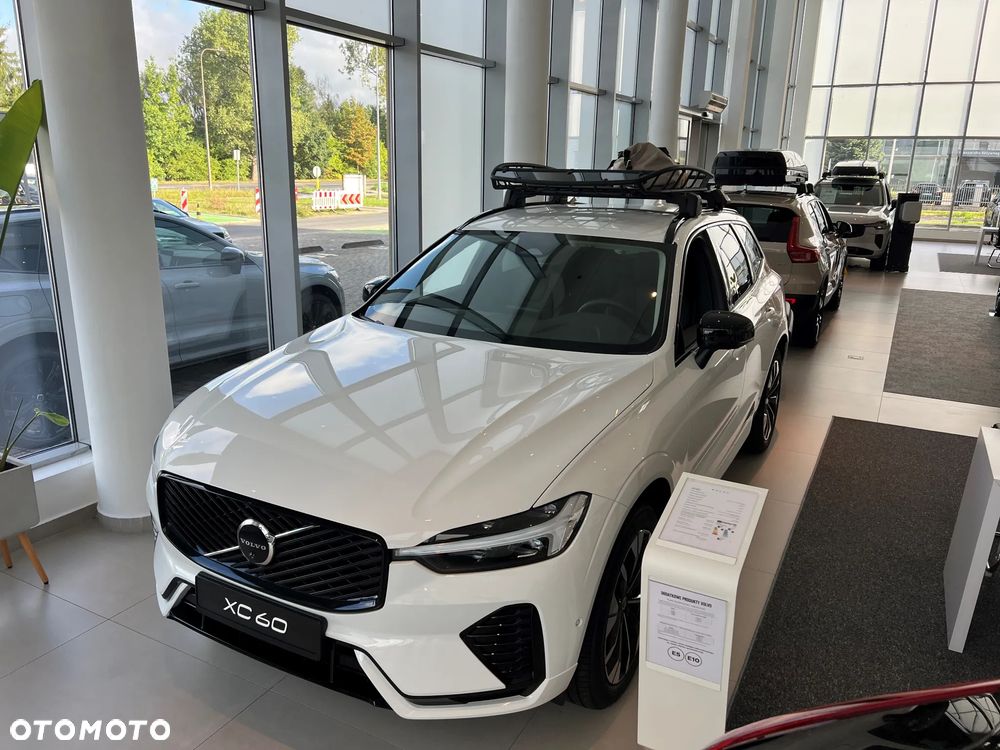 Volvo XC 60 B5 B AWD Plus Dark - 1