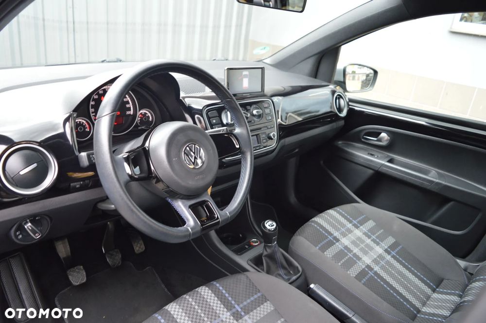 Volkswagen up! club - 17