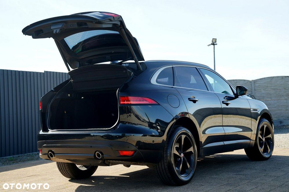 Jaguar F-Pace - 18