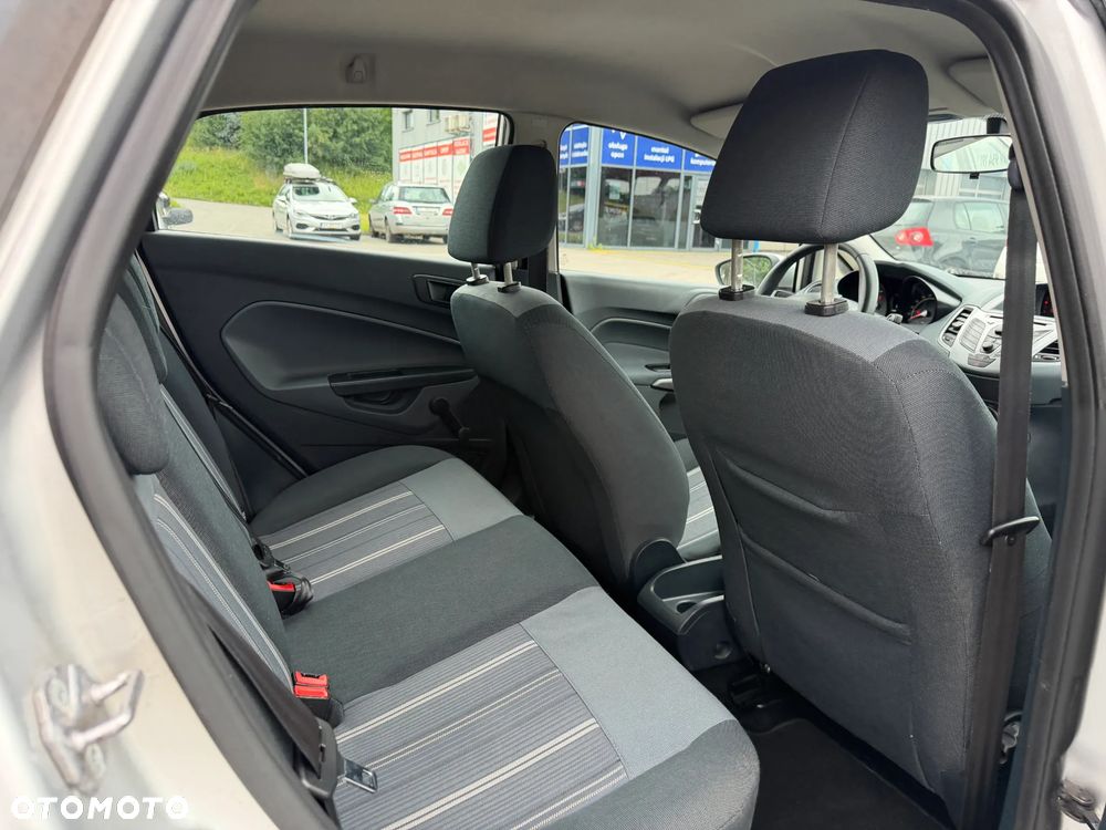 Ford Fiesta 1.25 Trend - 14
