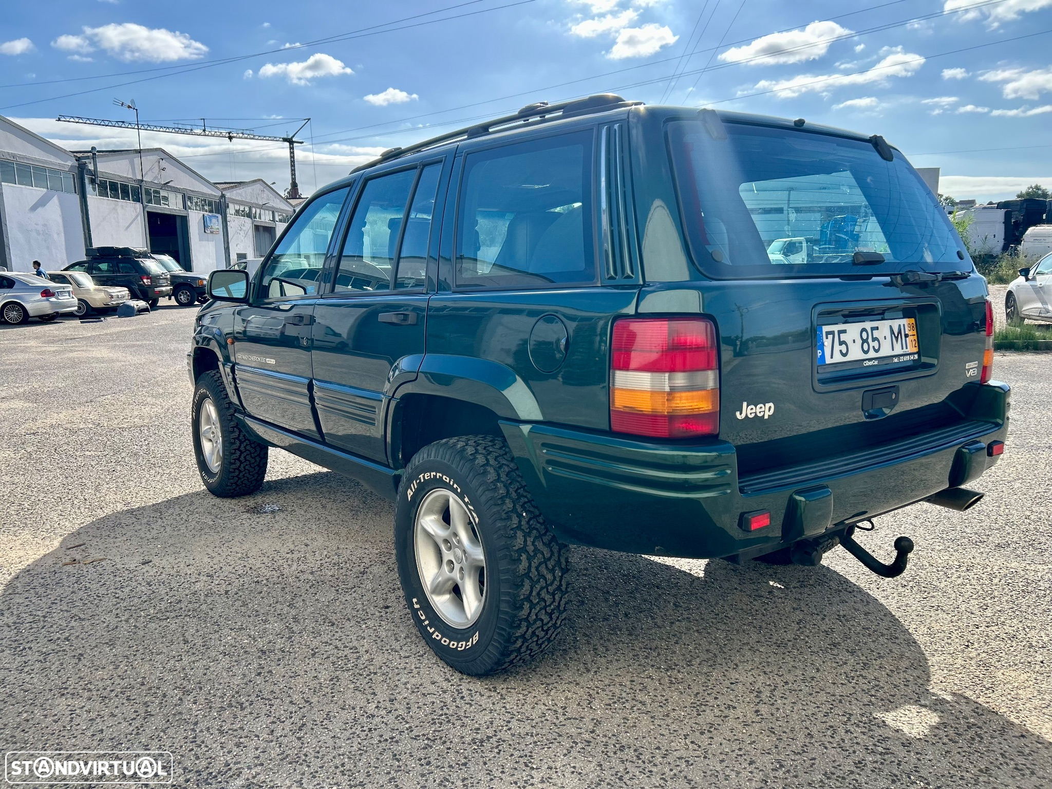 Jeep Grand Cherokee 5.9 LX - 4