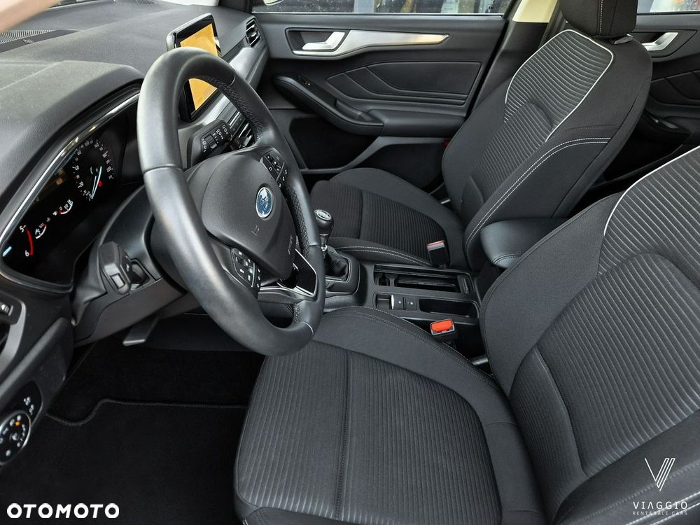 Ford Focus - 27