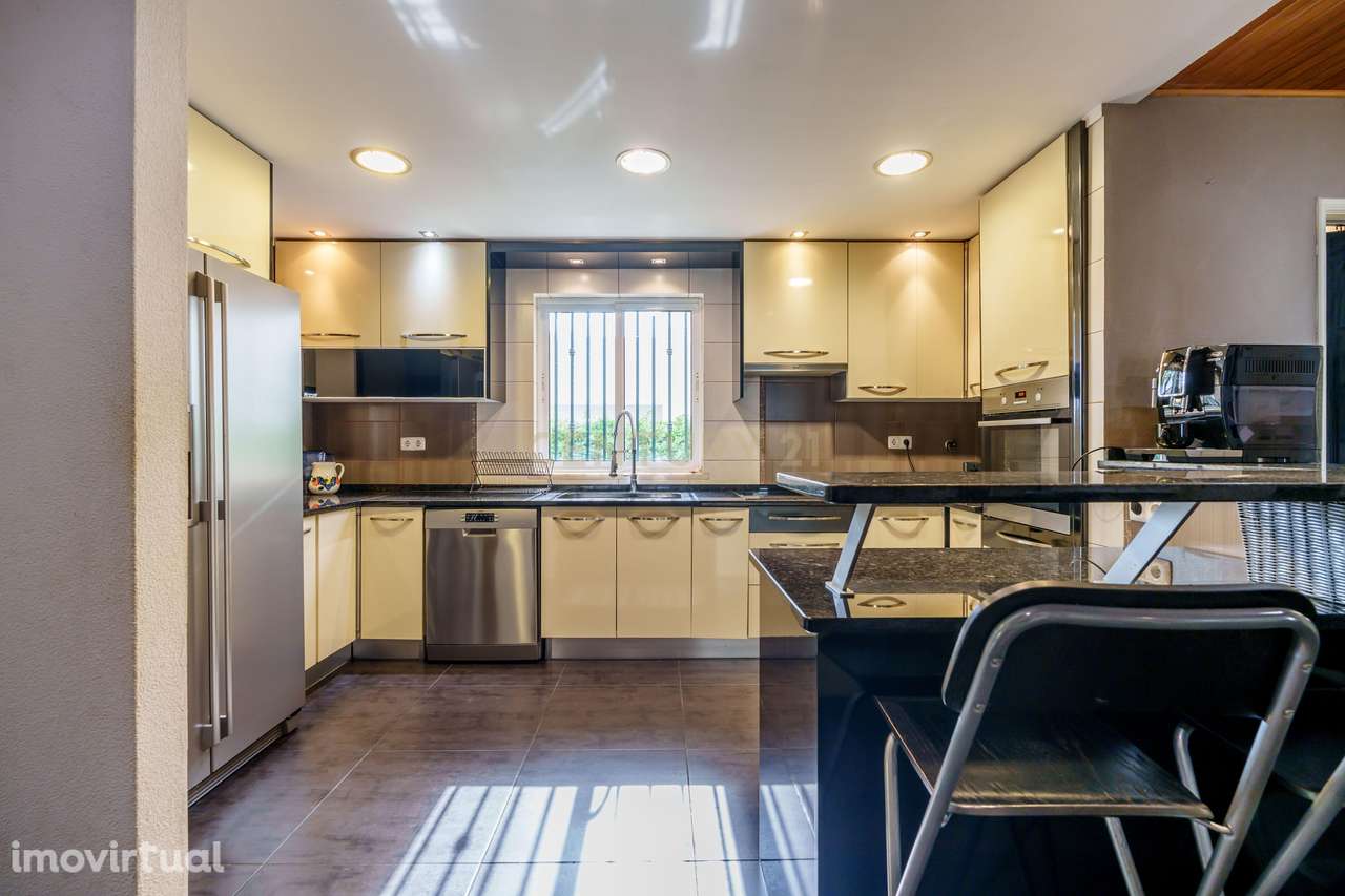 Moradia T4+1 em Alvor, Alvorférias, a 900m da Praia de Alvor - Grande imagem: 3/38