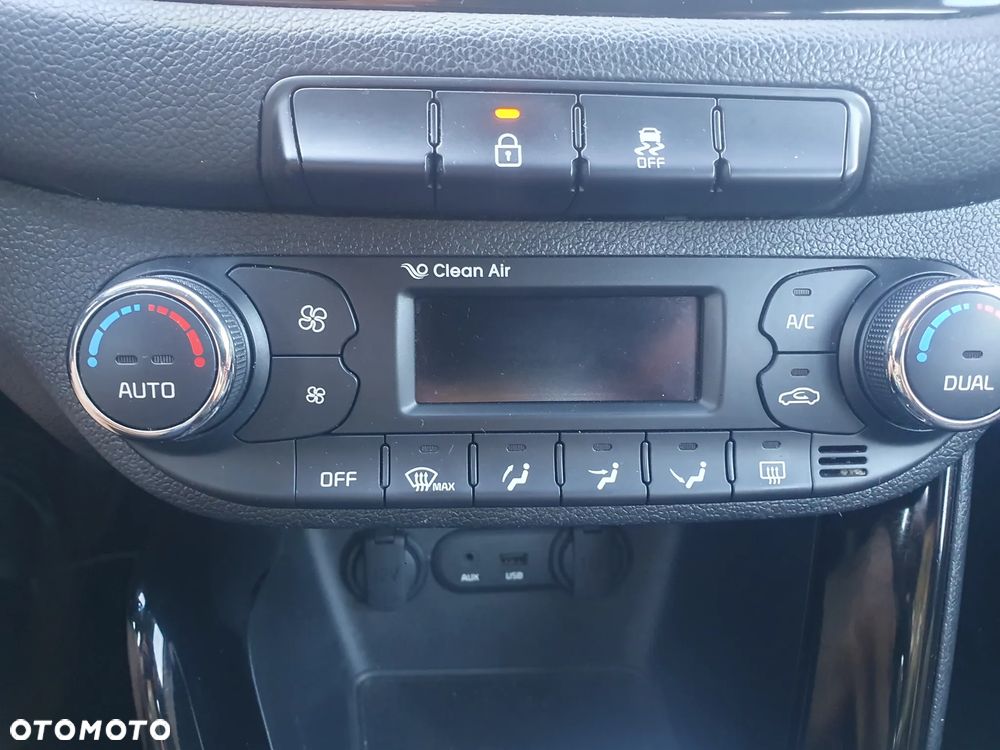 Kia Ceed 1.6 GDI Business Line - 24