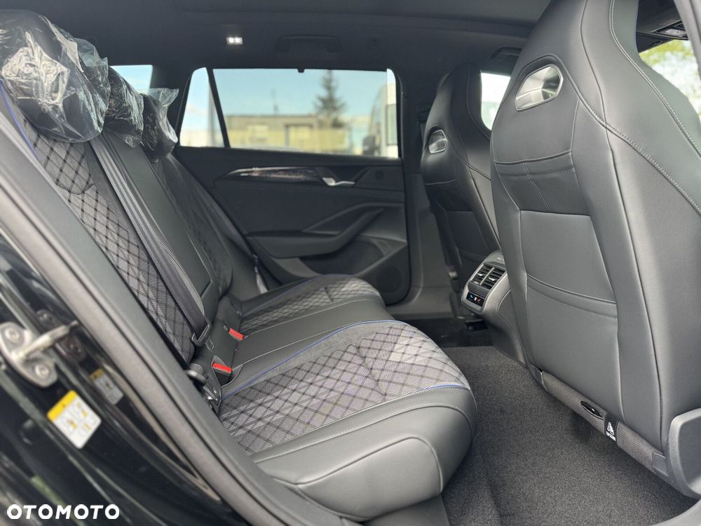 Volkswagen Passat Variant - 14