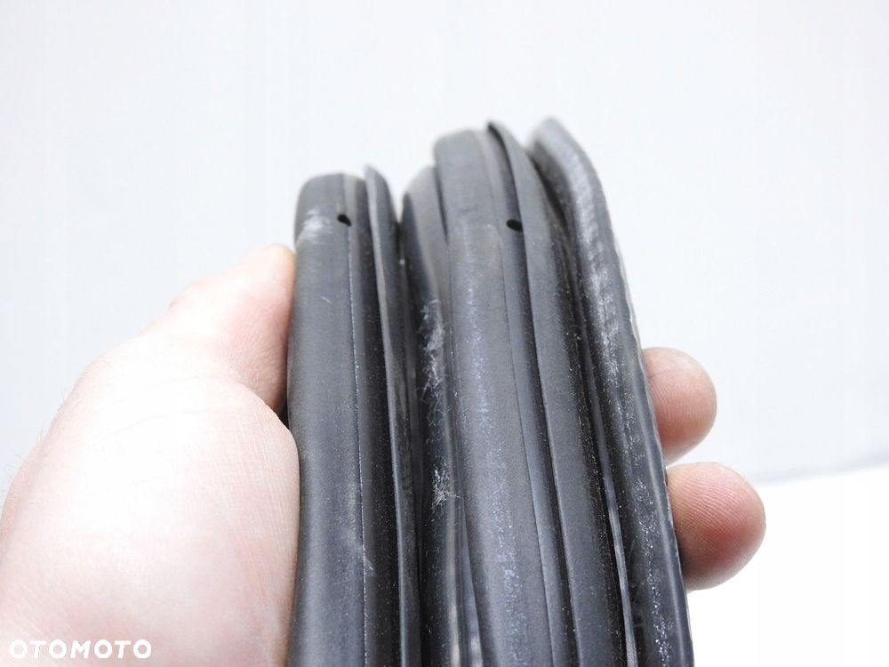 USZCZELKA DRZWI PRAWY TYŁ AUDI A6 C6 AVANT - 5