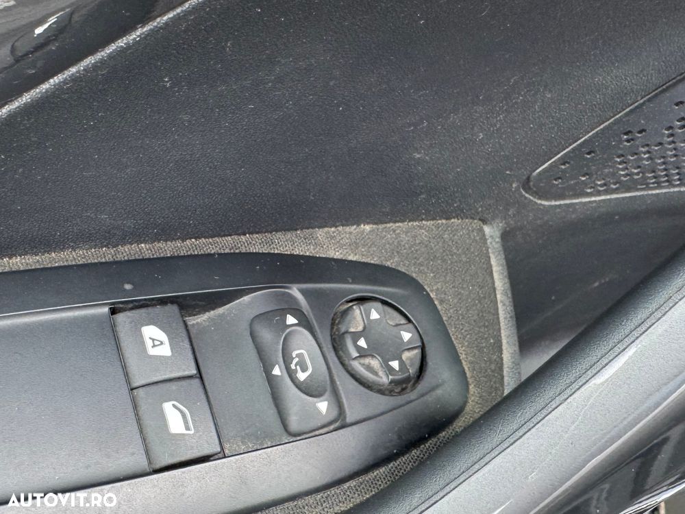 Peugeot 2008 BlueHDi 100 STOP & START Business-Line - 16