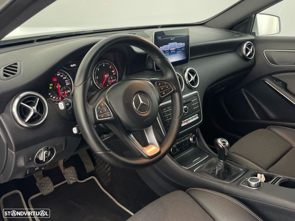 Mercedes-Benz A 180 d Style - 16