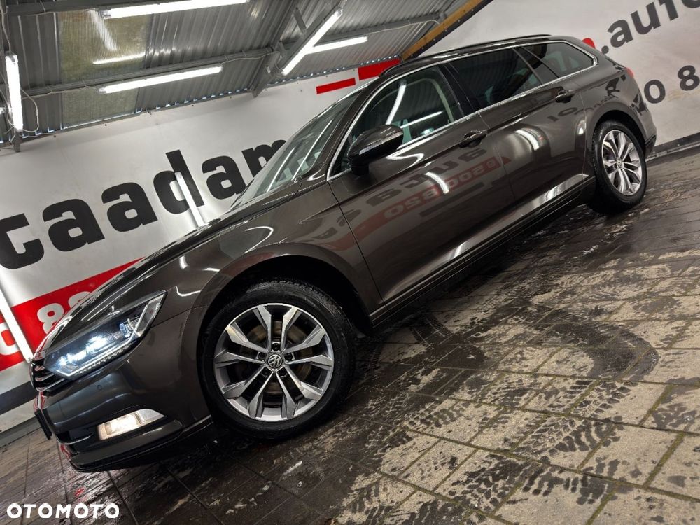 Volkswagen Passat - 12