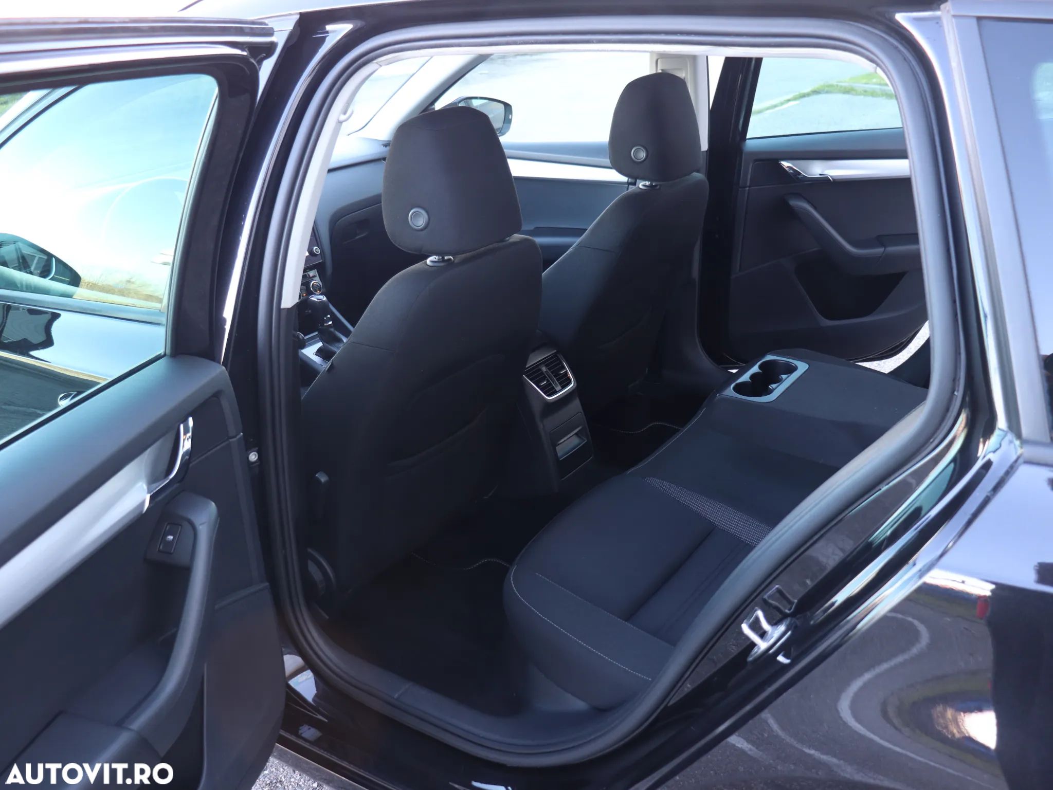 Skoda Octavia 2.0 TDI DSG Style - 17