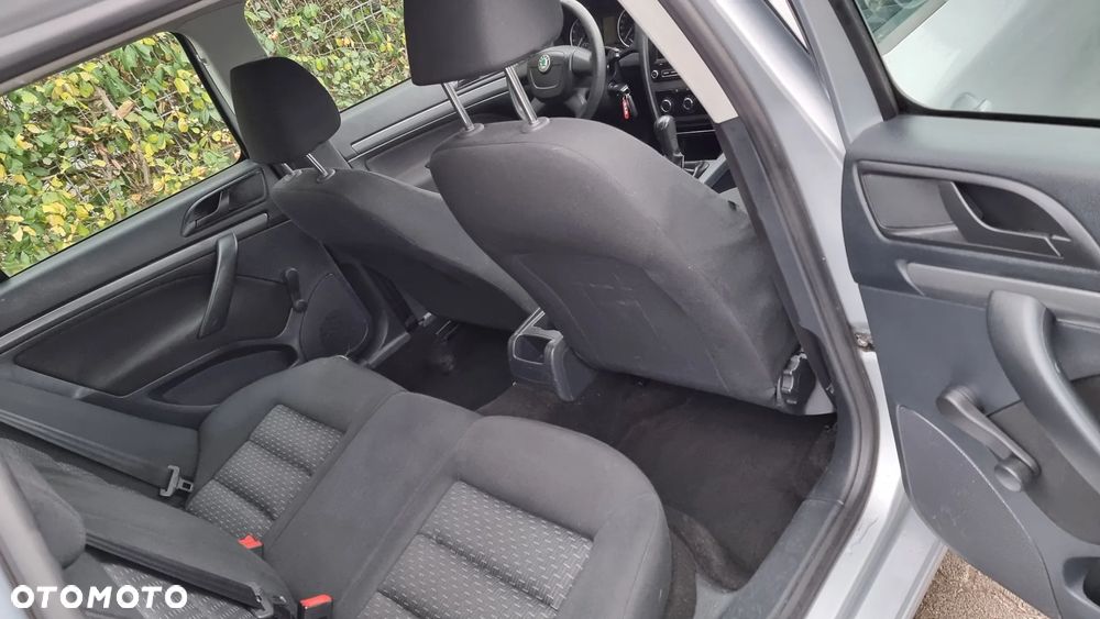 Skoda Octavia 1.6 Active - 5