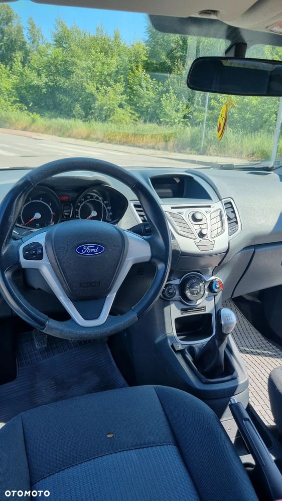 Ford Fiesta - 18