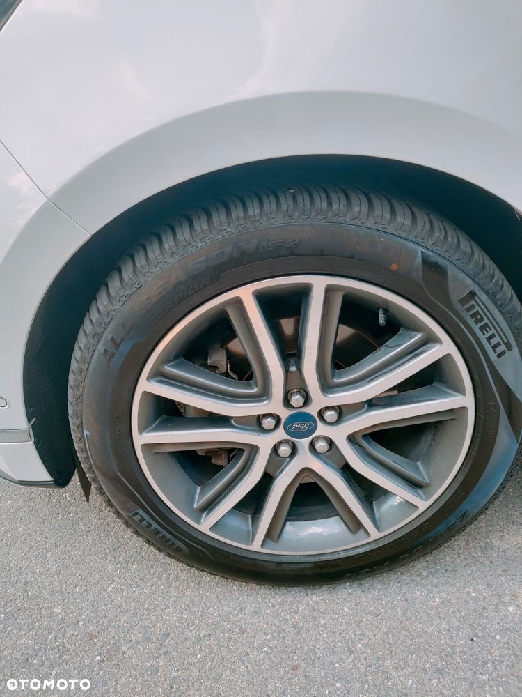 Ford Edge - 10