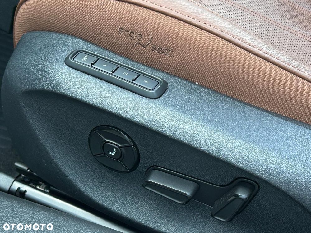 Skoda Superb 2.0 TSI 4x4 L&K DSG - 36