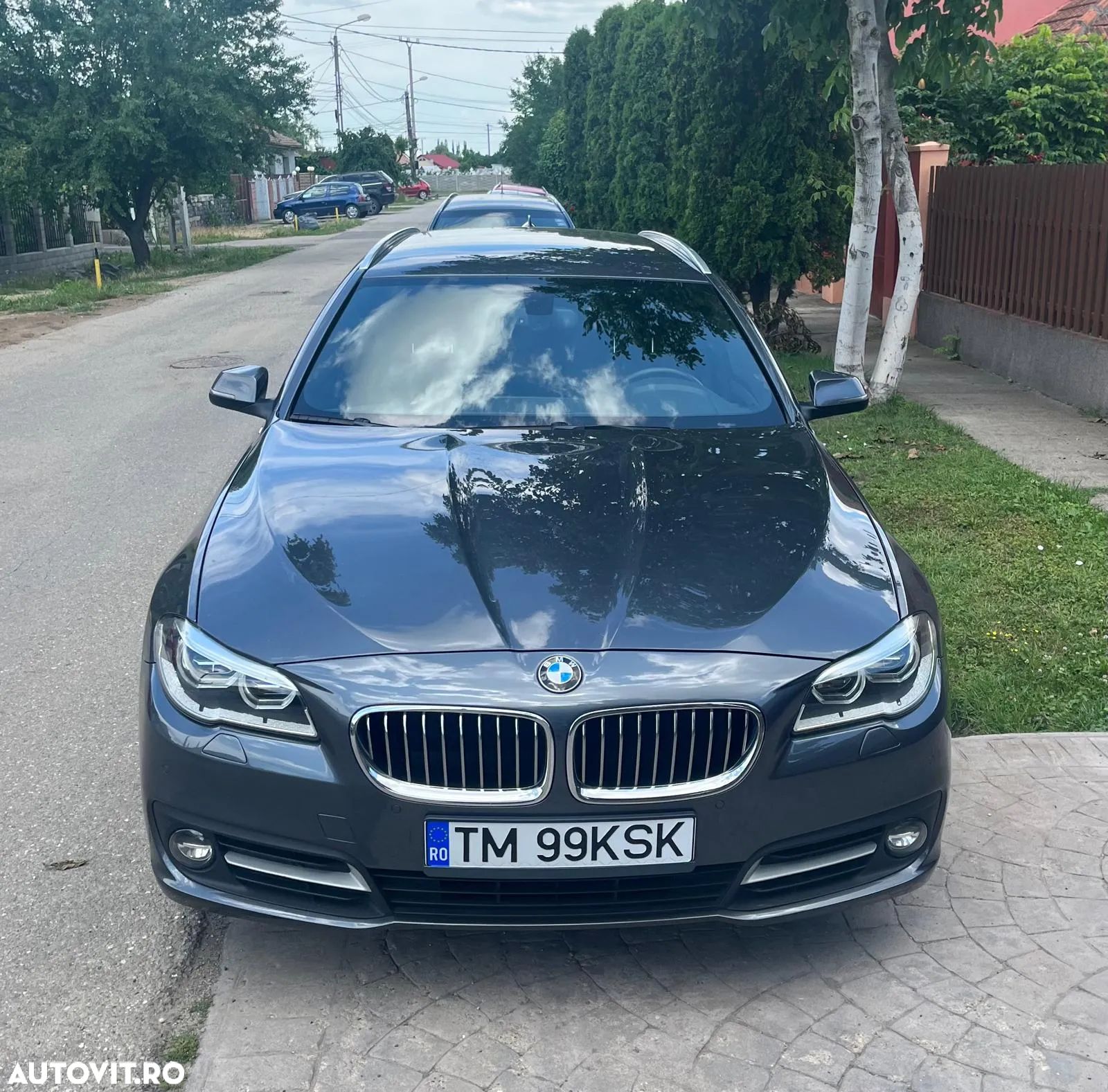 BMW Seria 5 520d xDrive Touring Aut. - 1