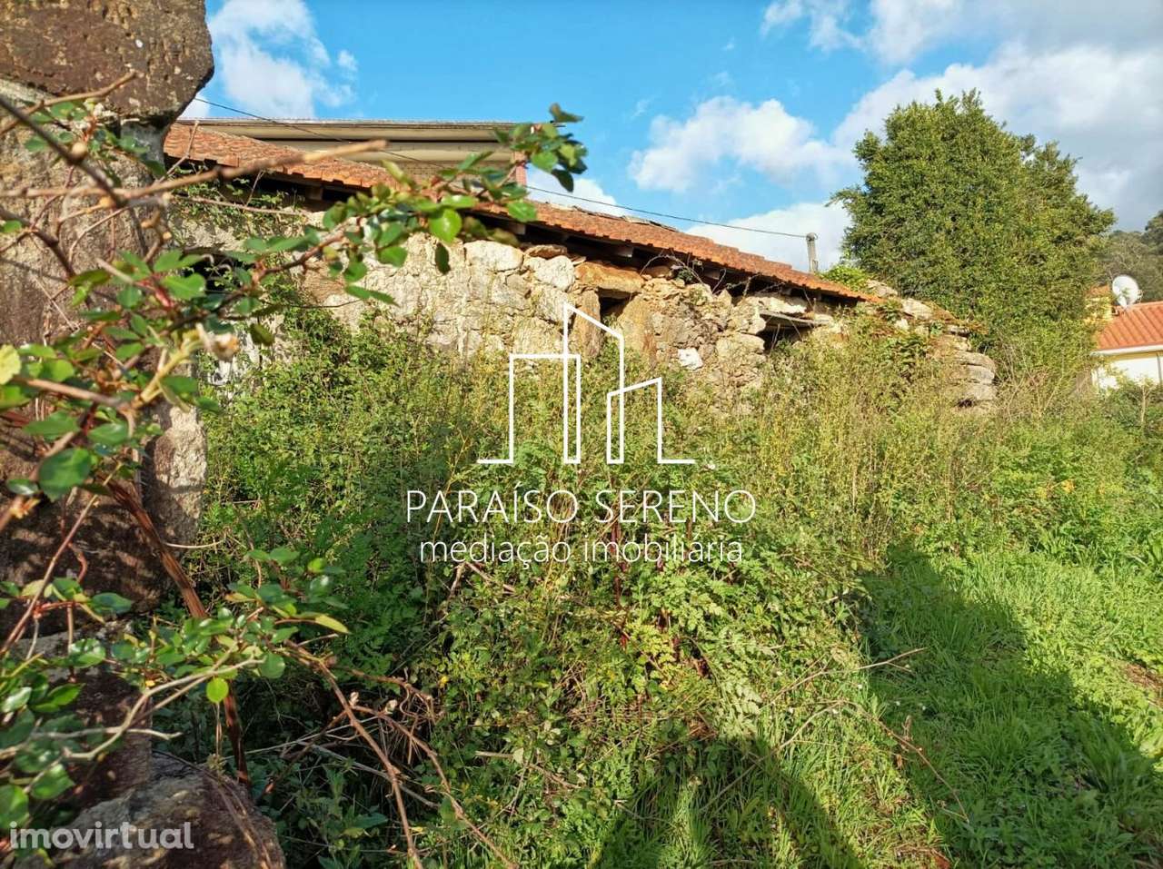 Moradia p/ restauro em Ossela - Grande imagem: 2/6