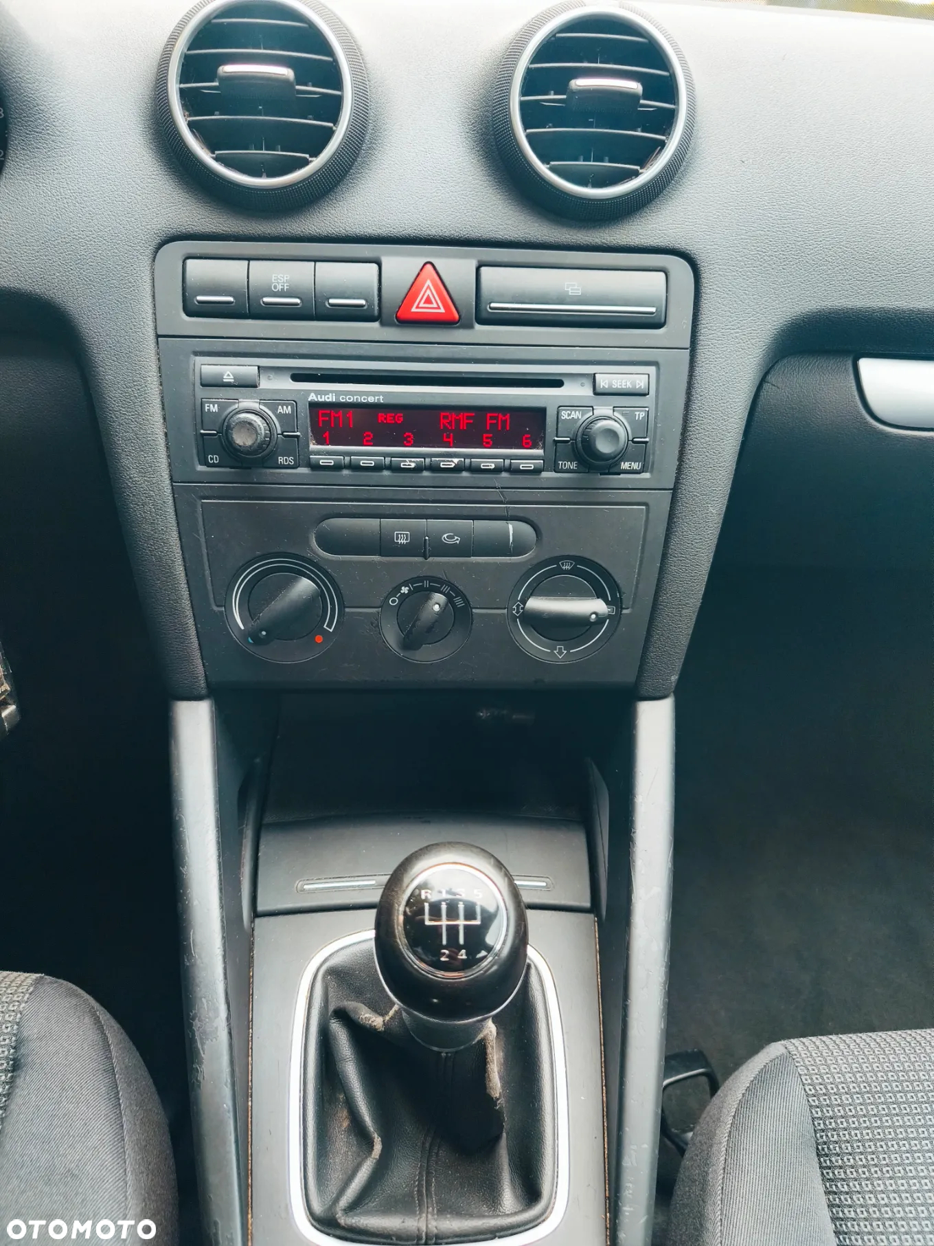 Audi A3 1.6 Ambiente - 18